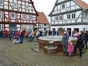 Ökumenische Feier des „Weihnachtsfriedens“ in Naumburg (Foto: Karl-Franz Thiede)